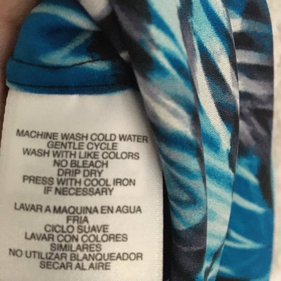 Anne Klein Colourful Sleeveless Blouse - Picture 5 of 5